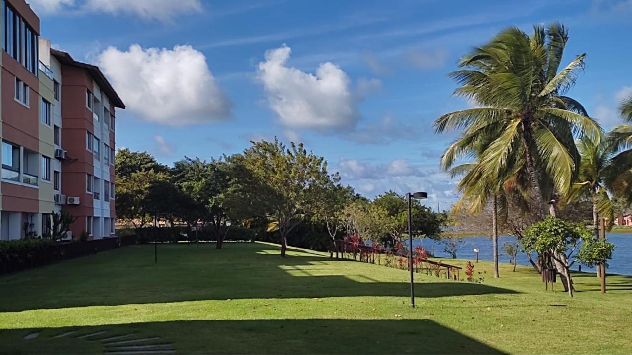 Apartamento em Guarajuba Exterior foto