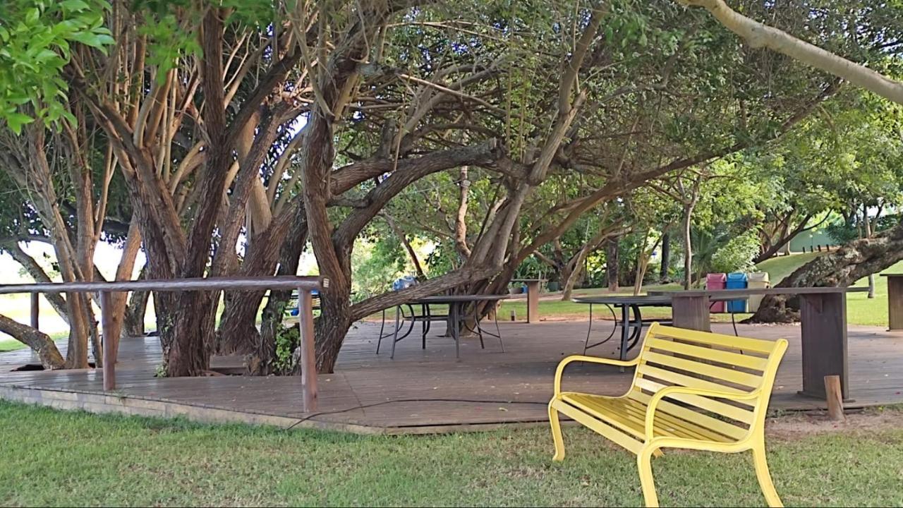 Apartamento em Guarajuba Exterior foto