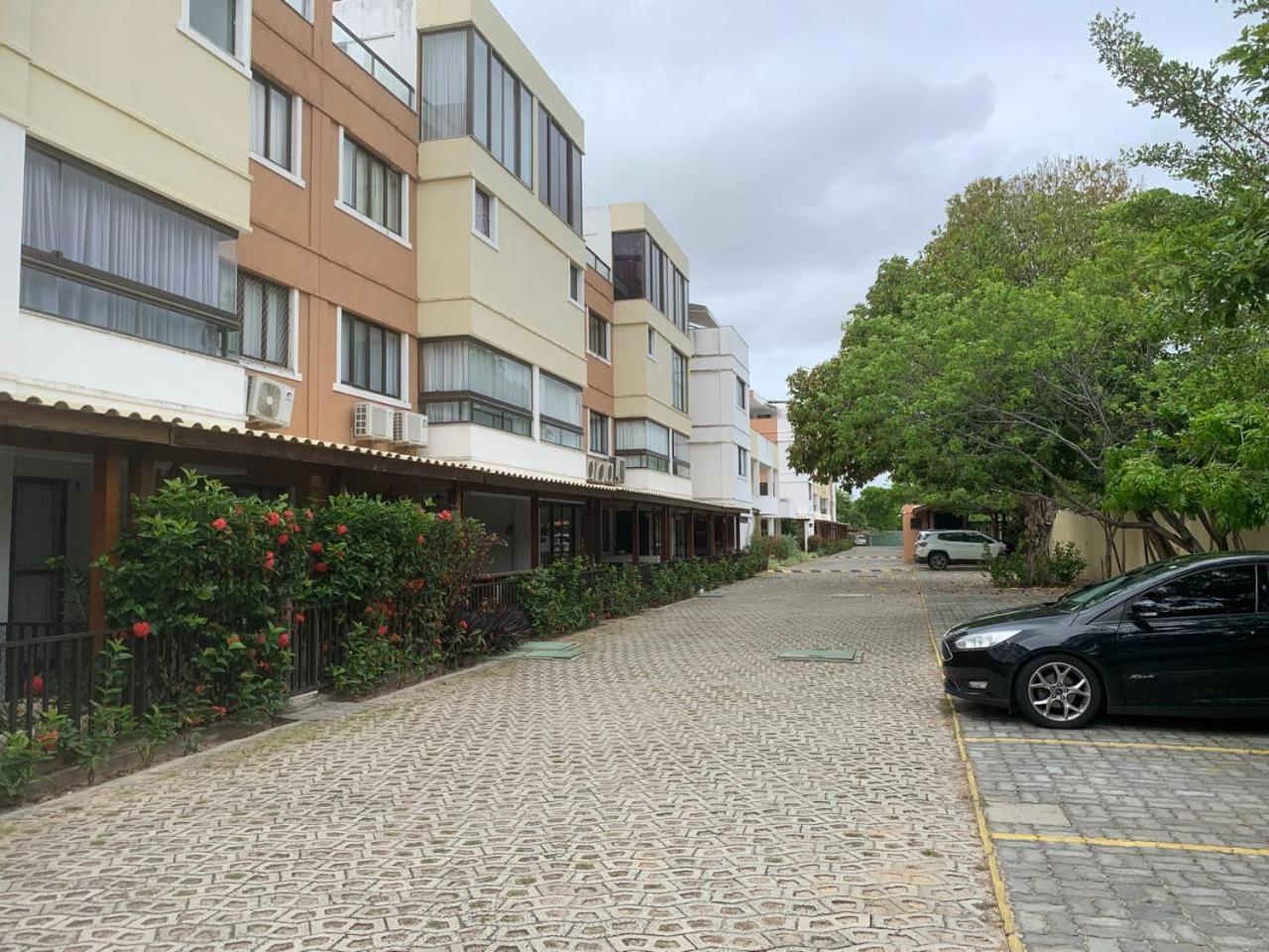 Apartamento em Guarajuba Exterior foto