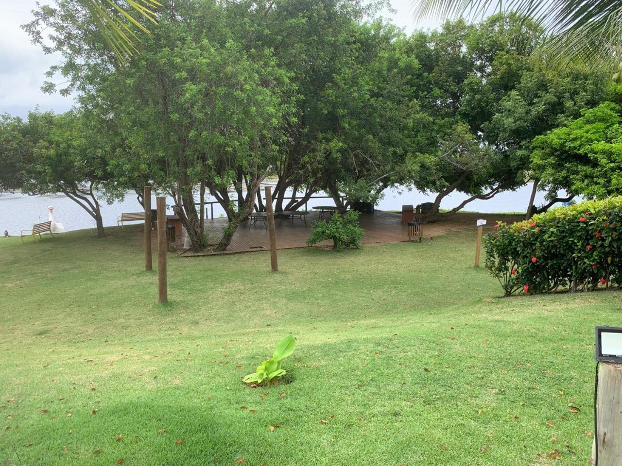 Apartamento em Guarajuba Exterior foto