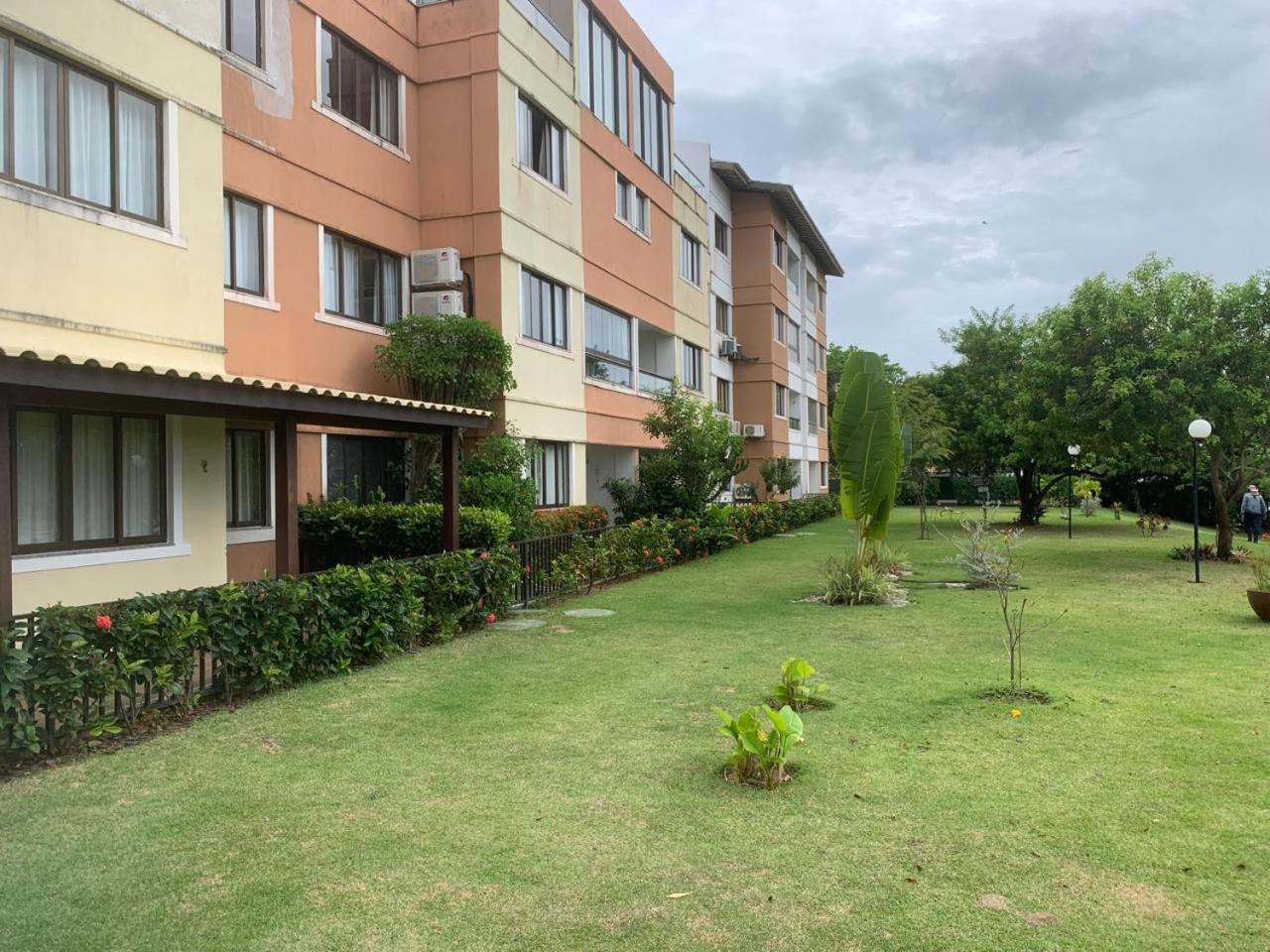 Apartamento em Guarajuba Exterior foto