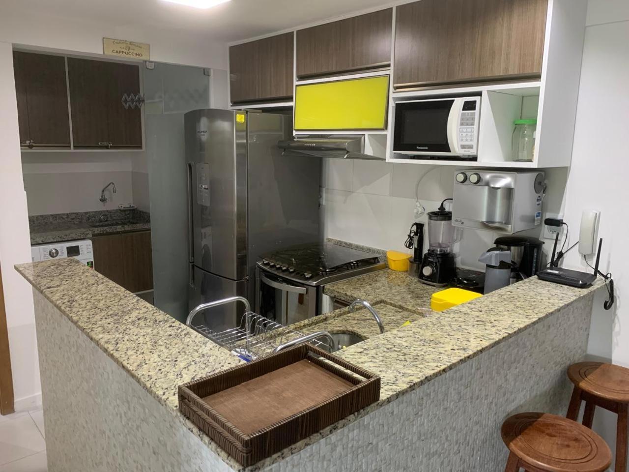 Apartamento em Guarajuba Exterior foto