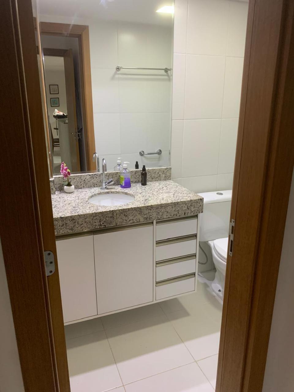 Apartamento em Guarajuba Exterior foto